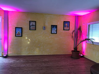 mit LED-Strahler