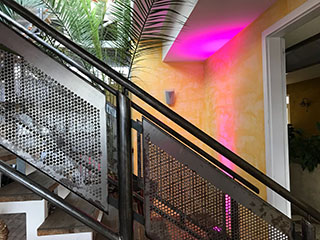 mit LED-Strahler